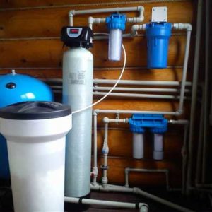 Почему очистка воды из скважины в частном доме - важная процедура для обеспечения здоровья и комфорта